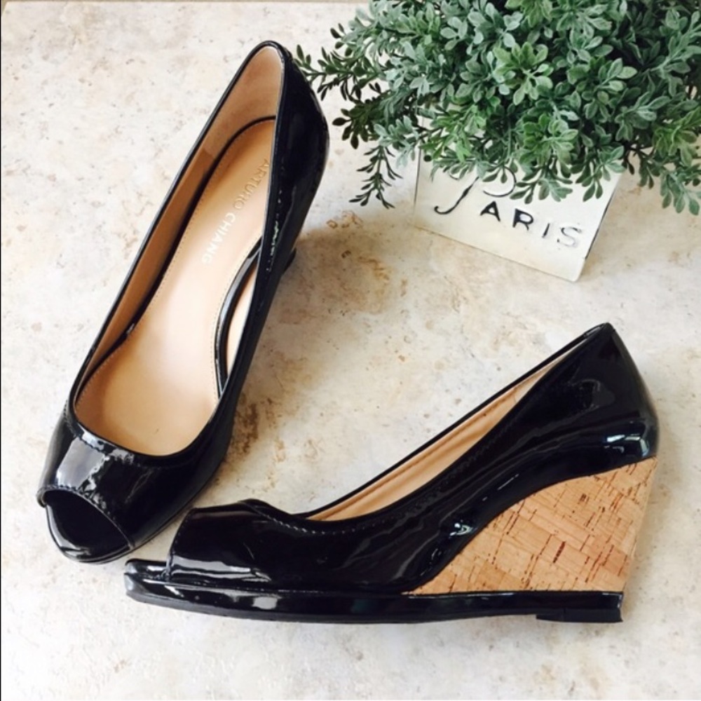 Arturo Chiang  Black Patent Wedge